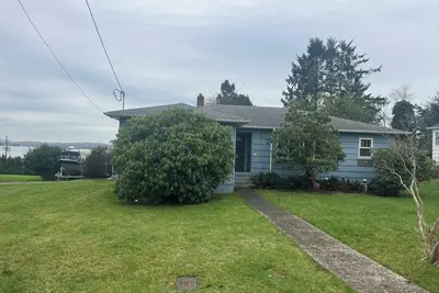 Image de Amazing views over water. Family size Astoria Gem.