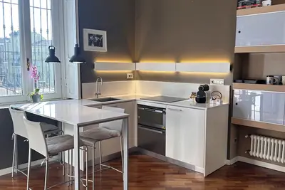 Image de The hiding place on the canals