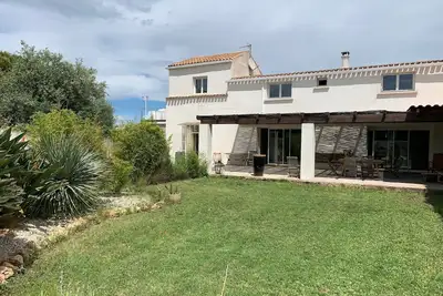 Image de Maison charme entre Méditerranee et étang Thau avec  piscine; ideal famille