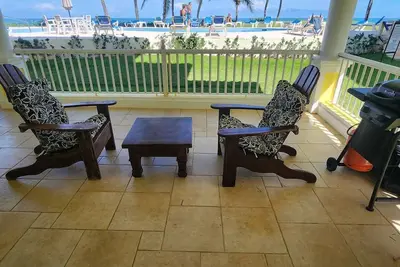 Image de Casa Limonada Luxury Beachfront Condo. 1 minute from the pool and the beach!