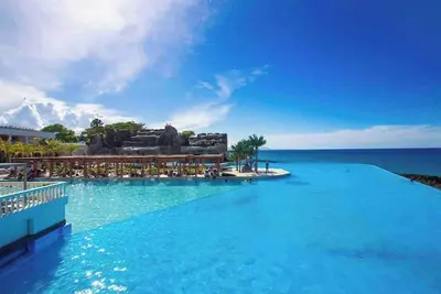 Opulent Villa - Oceanfront Com Sosua Ocean Village