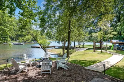 Image de Cottage on the Cove | Fire pit | Game Room| Sleeps 8