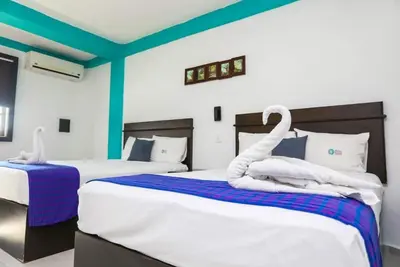 Image de 3 Relaxing Rooms w/ Free Parking | Puerto Cancun Marina Town Center. 1. 3mi away