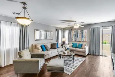 Image de Spacious 4br w/ Backyard Spa Near Westgate Az