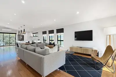 Image de Snowgum Bright 1 - 3 Bedroom, 3 Bathroom