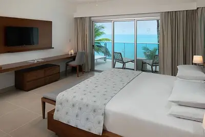 Image de Suite Impériale avec 3 chambres et cuisine avec vue sur l'océan