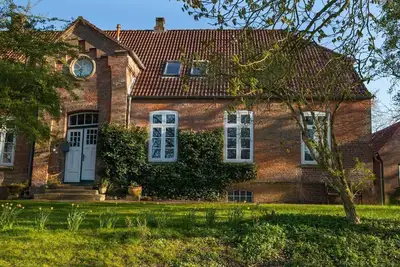 Image de The gem of the old Eiderstedt school - wonderful relaxation in a listed building