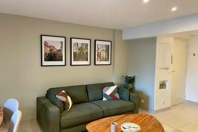 Image de Séjour spacieux pour groupe à Antibes