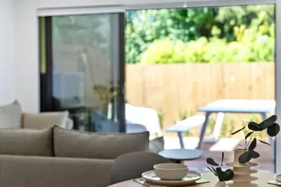 Image de All the Space, None of the Stress | 2Bed + Parking