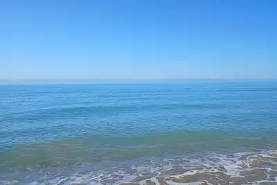 Image de Birba Holiday Apartment Seafront apartment with direct exit to the beach,