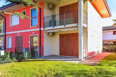 Image de Villa 'Antares Trilocale' avec terrasse privée, jardin privé et climatisation