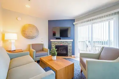 Image de 2x 2br in Beach Resort with Pool, Hot Tub, Firepit