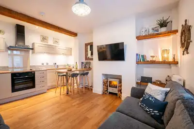 Image de Central Dartmouth Hideaway with Garden & Parking