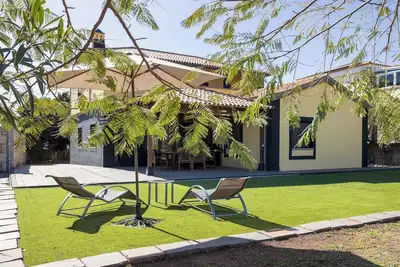 Image de Home2Book Family Home with Jacuzzi in Candelaria