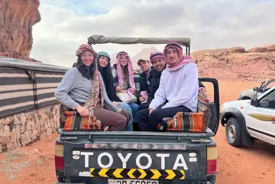 Image de Double bed in the desert -includes food-