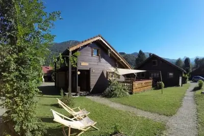Image de Chalet « 6p Classique - Clématite » avec vue montagne, terrasse privée et Wi-Fi