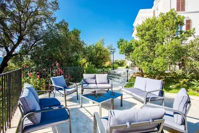 Image de Splendide villa 11 chambres avec piscine privée vue mer - Mandelieu