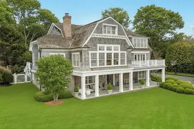 Image de Timeless Shinnecock Hills Beachfront Getaway, Great for Groups