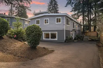 Image de Ada/King Beds/Bbq/Fire Pit/4, 400 sqft/Game Room