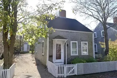 Image de Comfortable 4br Family Home in Town