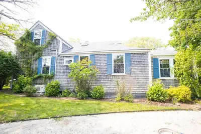 Image de Historic \"Barntucket\", former carriage house barn