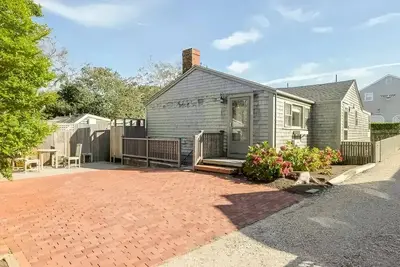 Image de Charming home at edge of town