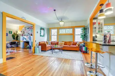 Image de Midtown Oasis - Bbq, Deck, Games & Artistic Vibes