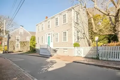 Image de Charming Historic 4br Home in Town!