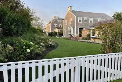 Image de Rare 6 bedroom rental property in Brant Point