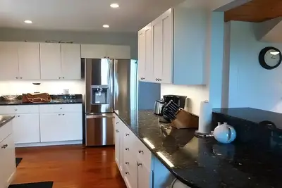 Image de Updated Nantucket cottage in Brant Point