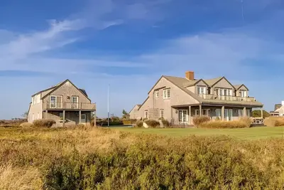 Image de Beautiful Tom nevers home with ocean facing deck!