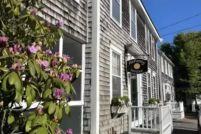 Image de 10 bedroom home near town