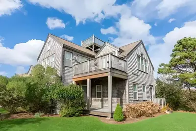 Image de Spacious upside down style house in Madaket