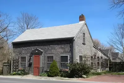 Image de Charming 2br Home in Town!