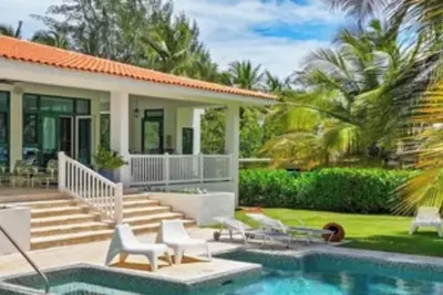 Image de 2bedroom beach front house in soothing Río Grande with Ac and salt swimming pool