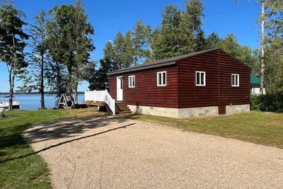 Image de Lakefront Cottage on Pelican Lake