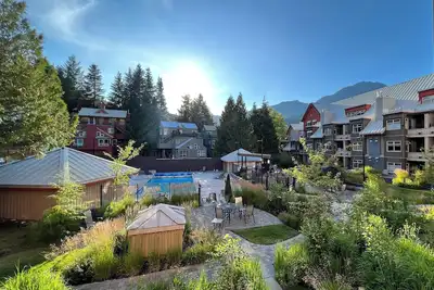 Image de Condo de Luxe Ski-In à Whistler Creekside