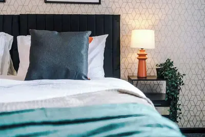 Image de Modern 4br Family Home | Sleeps 8 + Free Parking