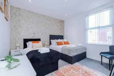 Image de 3 bedroom town house - Etihad Stadium - Free Parking