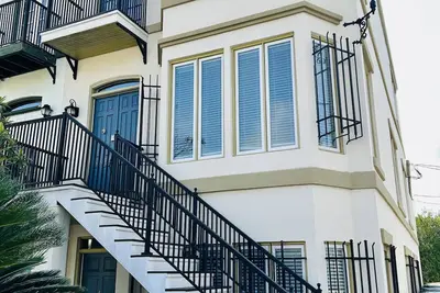 Image de This apartment is a 1 bedroom(s), 1 bathrooms, located in Savannah, Ga.