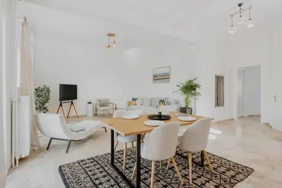 Image de Luxurious house in old  town pet friendly