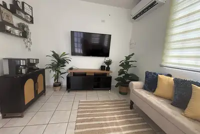 Cozy 2-bedroom house Mi Casa Beta