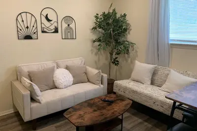 Image de Cozy, private, pet friendly 2 bed home in Spring