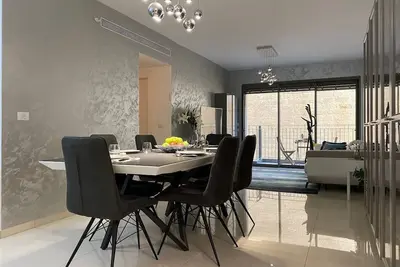 Image de Classy 1 Bedroom at Haneviim Boutique in City Center