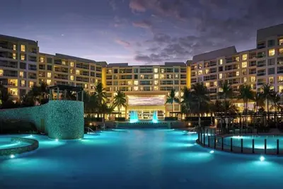 Image de Beautiful resort on the beach in Cancun Mexico. Sleeps 4 people.