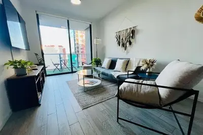 Image de Live Miami Vibes • Bayside Steps• City Views• Pool