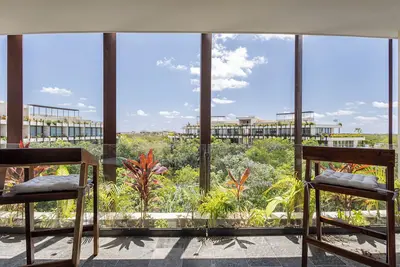 Image de Luxury Jungle Penthouse. Private Rooftop, Pool & High-Speed WiFi