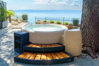 Image de Appartement d'une chambre prés de la plage Brela, Makarska (A-25095-a)