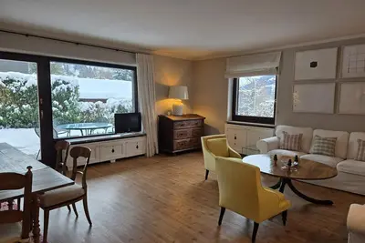 Image de Retraite alpine avec terrasse ensoleillée