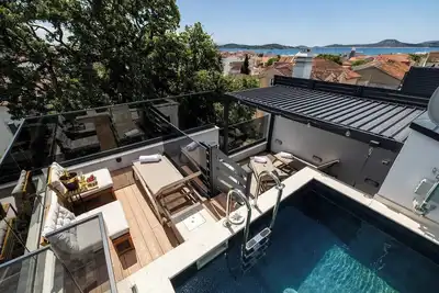 Image de Villa Tria Quercus -  Rooftop Pool Oasis